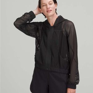 Lululemon Relaxed Fit Mesh Jacket - Black (Never worn)